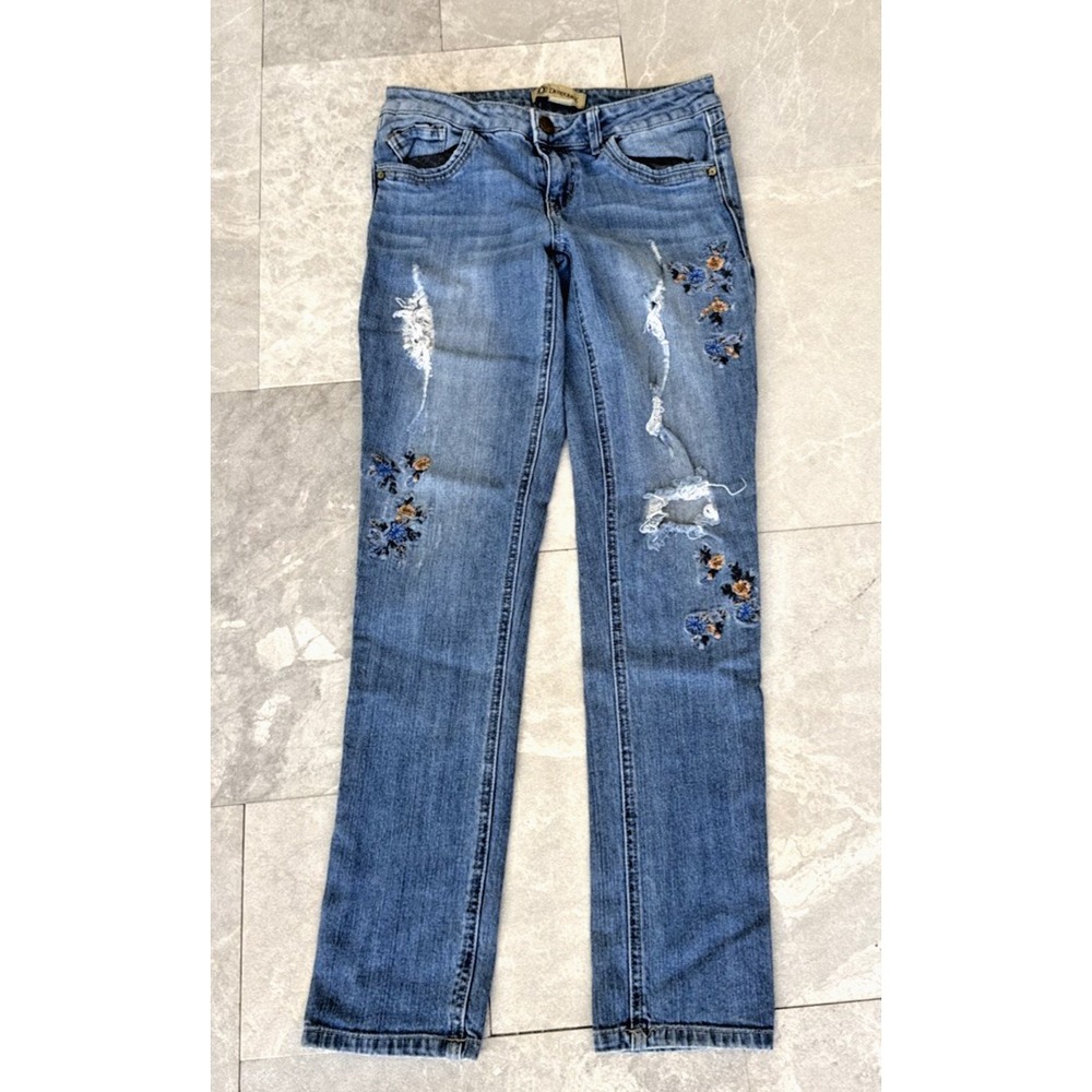 Democracy Embroidered Distressed Low Rise Blue Jeans Womans Sz 4 Boho Hippie